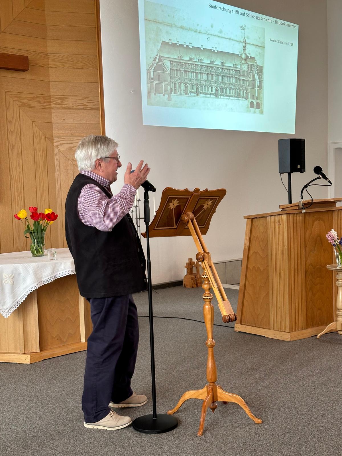 Fruhstuckstreffen April 3